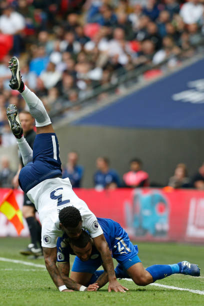 极影响更衣 极影响更衣