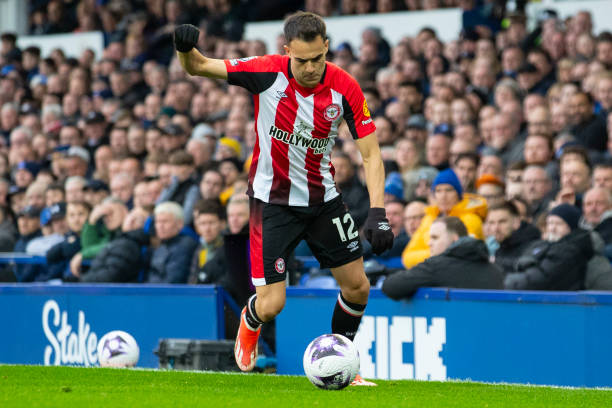 比赛中更显 比赛中更显